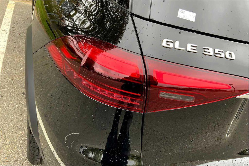 new 2025 Mercedes-Benz GLE 350 car, priced at $76,035