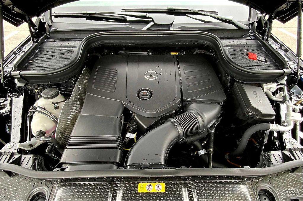 new 2025 Mercedes-Benz GLE 350 car, priced at $76,035