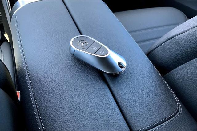 new 2025 Mercedes-Benz GLC 300 car, priced at $62,695