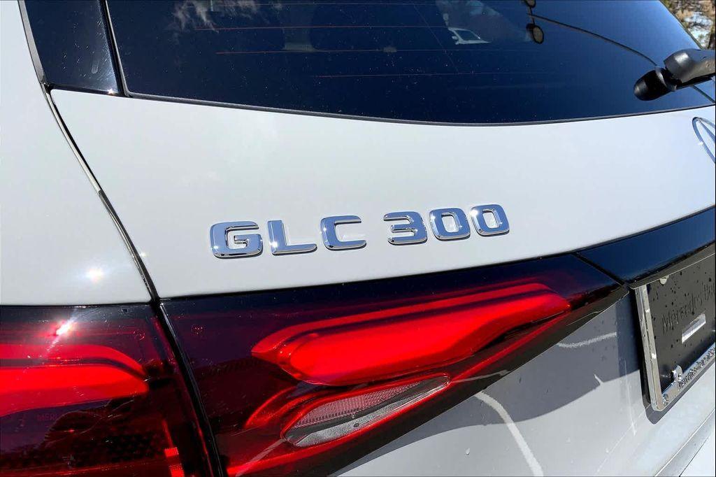 new 2025 Mercedes-Benz GLC 300 car, priced at $62,695