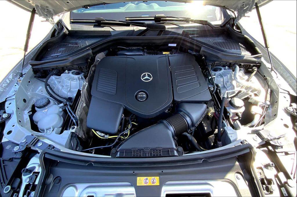 new 2025 Mercedes-Benz GLC 300 car, priced at $62,695