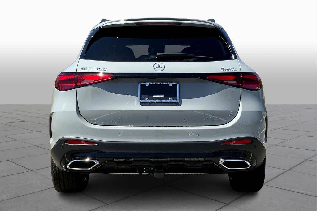 new 2025 Mercedes-Benz GLC 300 car, priced at $62,695