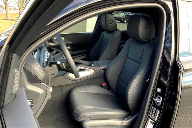 new 2025 Mercedes-Benz GLE 450 car, priced at $77,710