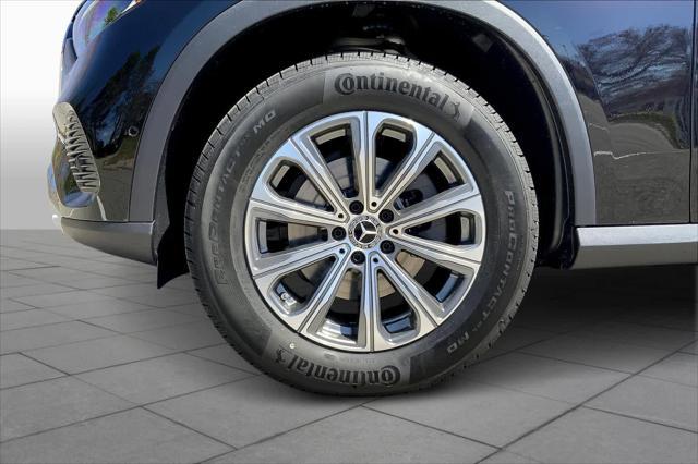 new 2025 Mercedes-Benz GLC 300 car, priced at $58,215
