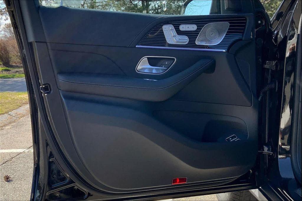 new 2025 Mercedes-Benz GLE 450e car, priced at $80,260