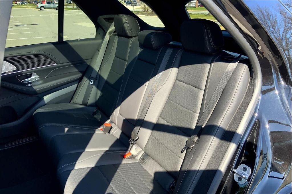 new 2025 Mercedes-Benz GLE 450e car, priced at $80,260