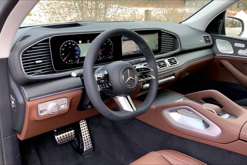 new 2024 Mercedes-Benz GLS 580 car, priced at $120,525