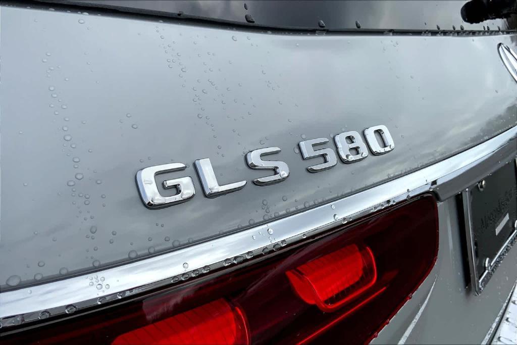 new 2024 Mercedes-Benz GLS 580 car, priced at $120,525