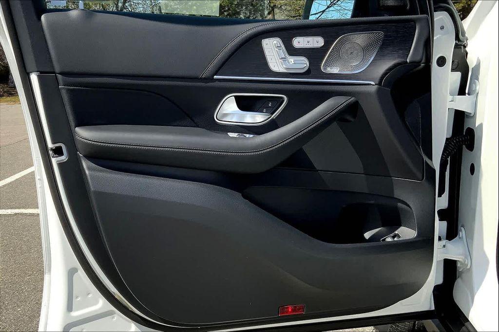 new 2025 Mercedes-Benz AMG GLE 53 car, priced at $97,165