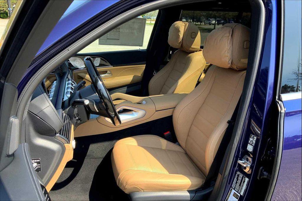 new 2026 Mercedes-Benz GLS 450 car, priced at $114,440