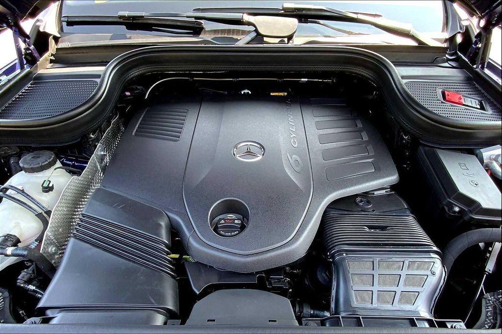 new 2026 Mercedes-Benz GLS 450 car, priced at $114,440