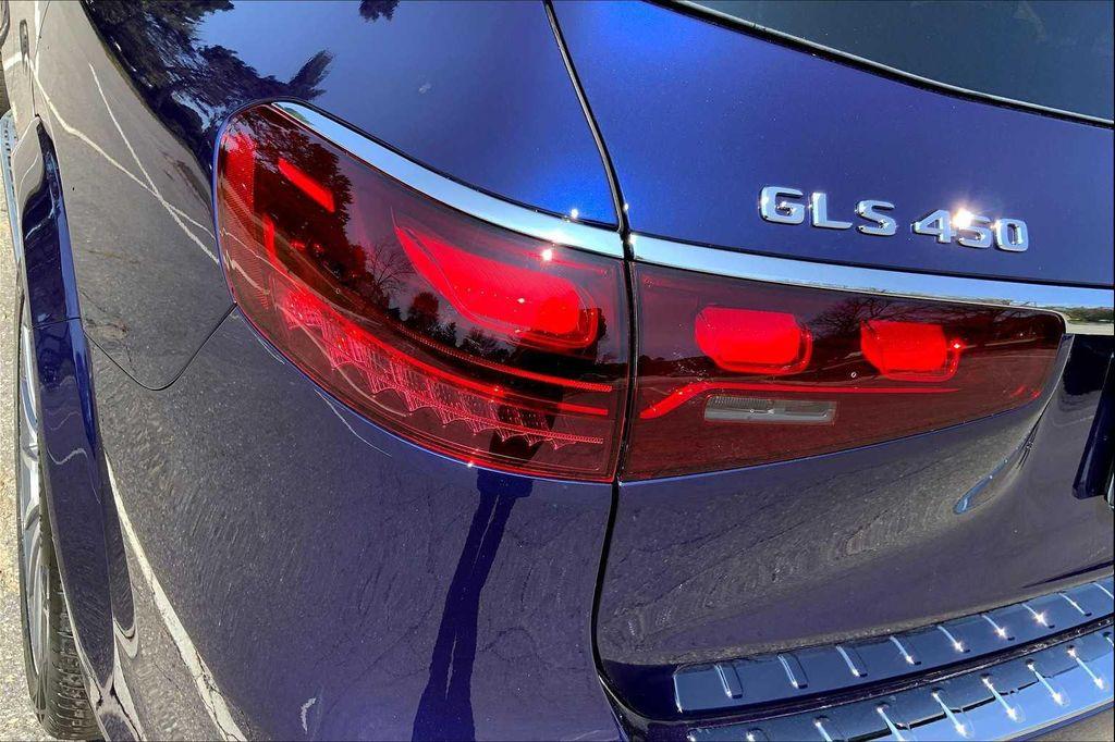 new 2026 Mercedes-Benz GLS 450 car, priced at $114,440