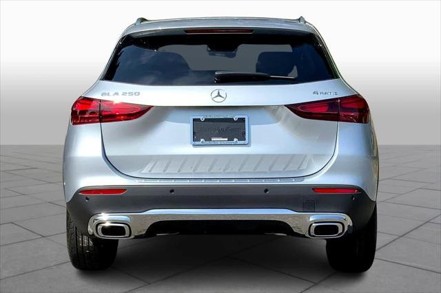 new 2025 Mercedes-Benz GLA 250 car, priced at $51,955