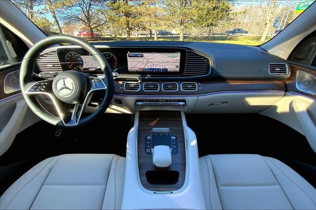 new 2025 Mercedes-Benz GLE 450 car, priced at $78,485