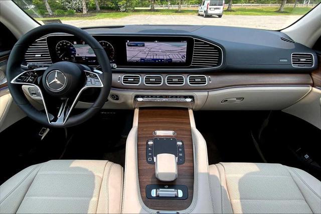 new 2025 Mercedes-Benz GLS 450 car, priced at $99,540