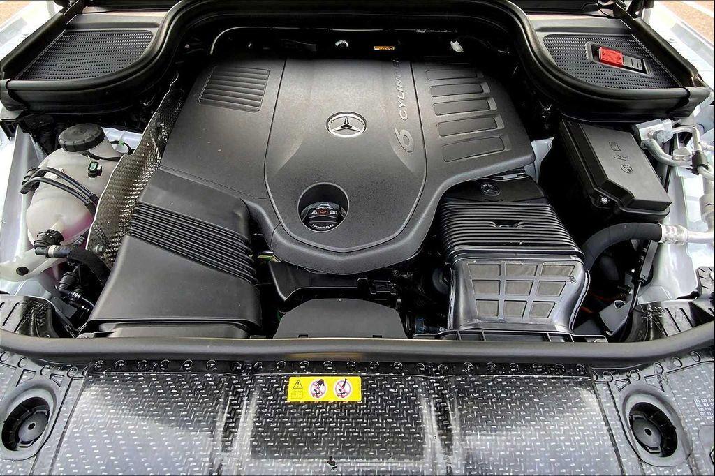 new 2025 Mercedes-Benz GLS 450 car, priced at $99,540