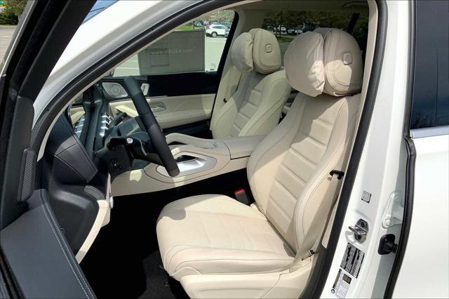 new 2025 Mercedes-Benz GLS 450 car, priced at $96,840