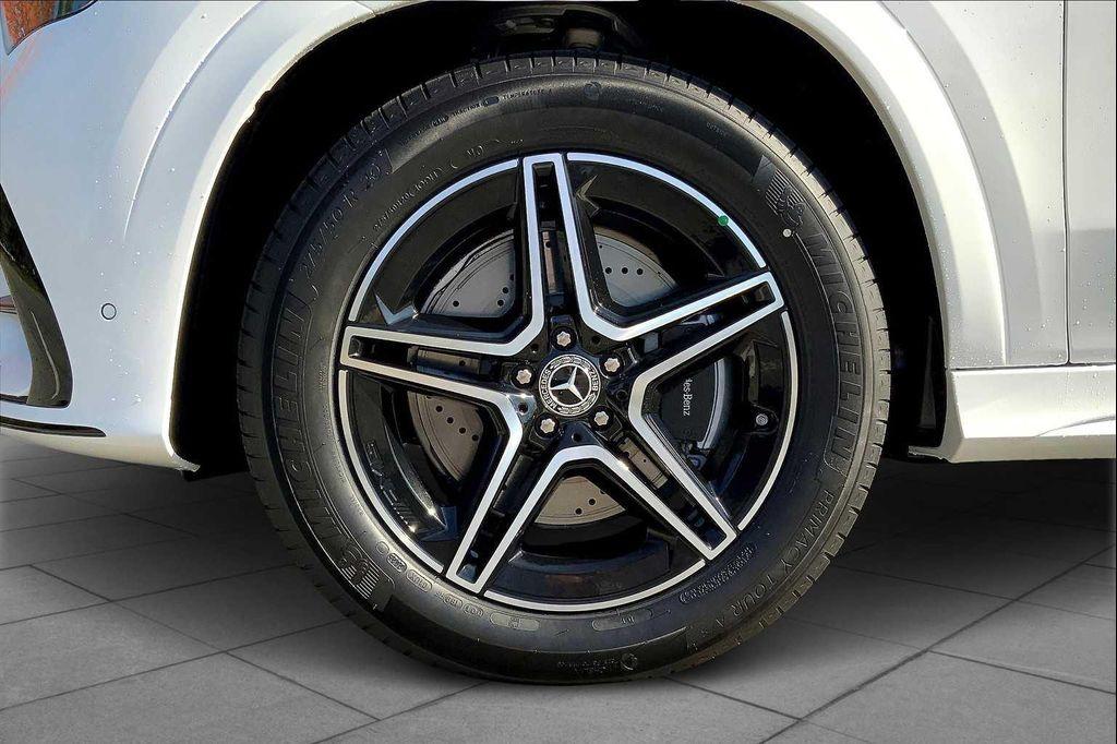 new 2026 Mercedes-Benz GLE 450 car, priced at $83,055