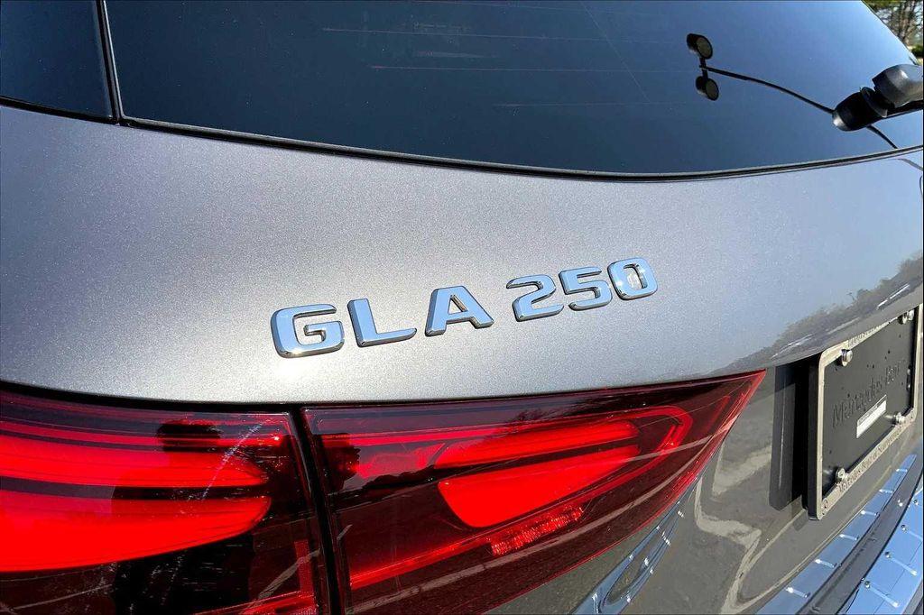 new 2026 Mercedes-Benz GLA 250 car, priced at $56,675