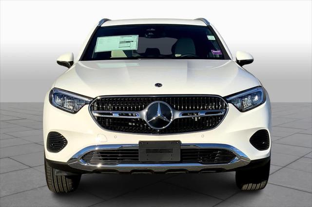 new 2025 Mercedes-Benz GLC 300 car, priced at $53,385