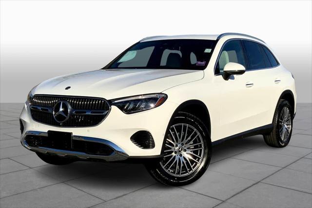 new 2025 Mercedes-Benz GLC 300 car, priced at $53,385