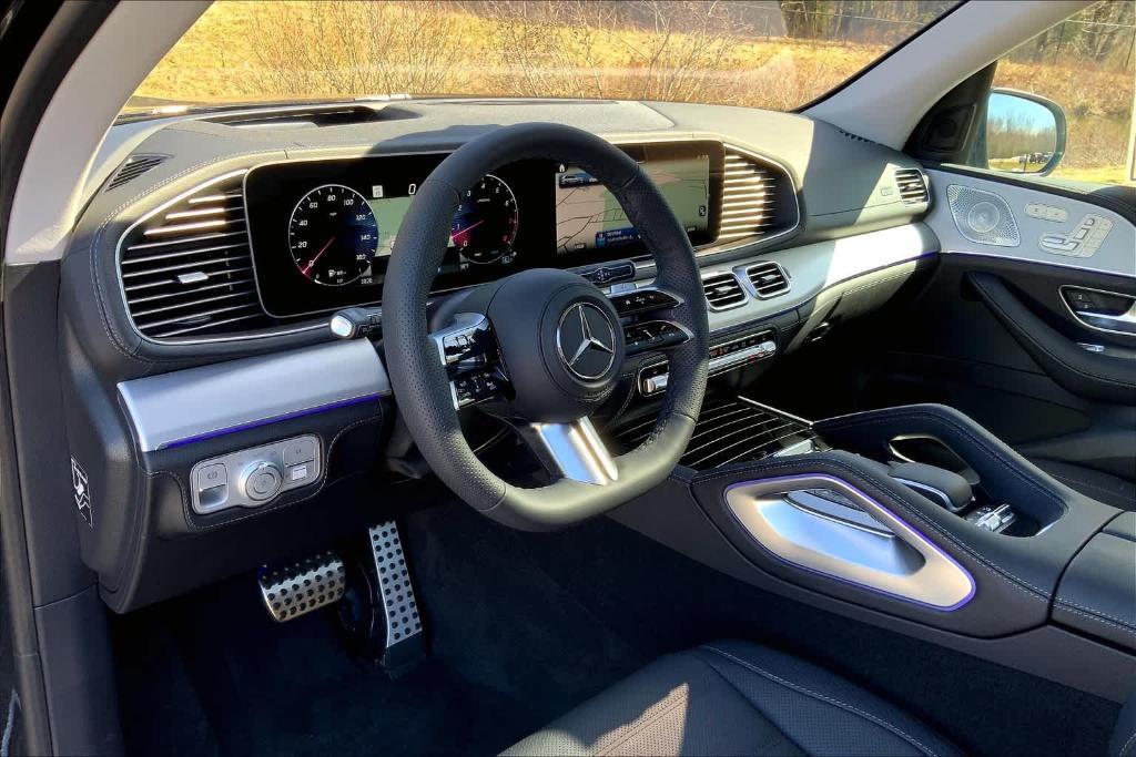new 2024 Mercedes-Benz GLS 580 car, priced at $126,415