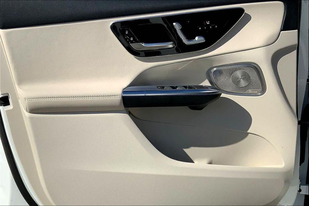 new 2026 Mercedes-Benz GLC 300 car, priced at $59,130