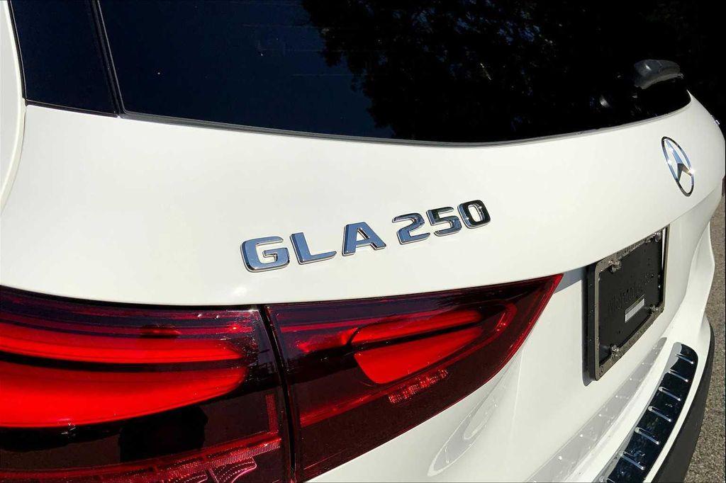 new 2026 Mercedes-Benz GLA 250 car, priced at $54,625
