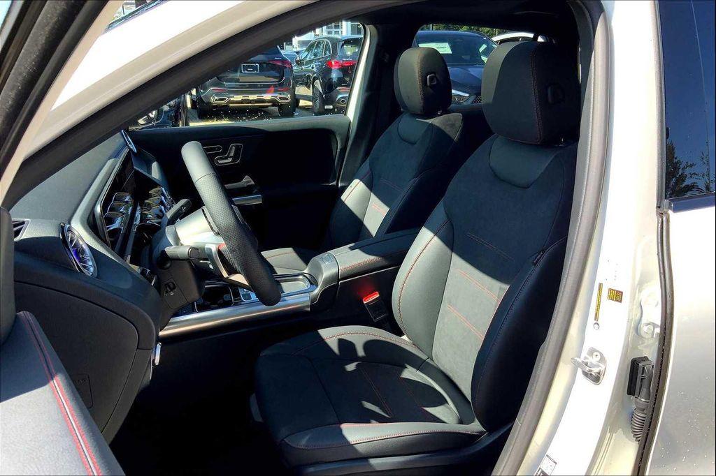 new 2026 Mercedes-Benz GLA 250 car, priced at $54,625