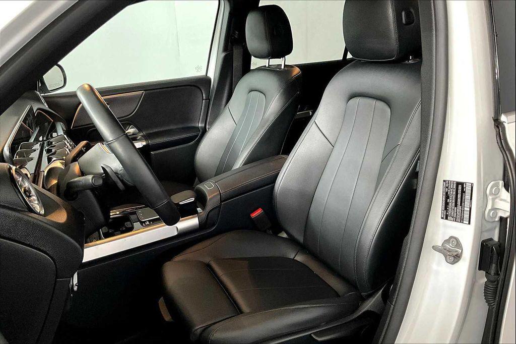 used 2022 Mercedes-Benz GLB 250 car, priced at $28,945