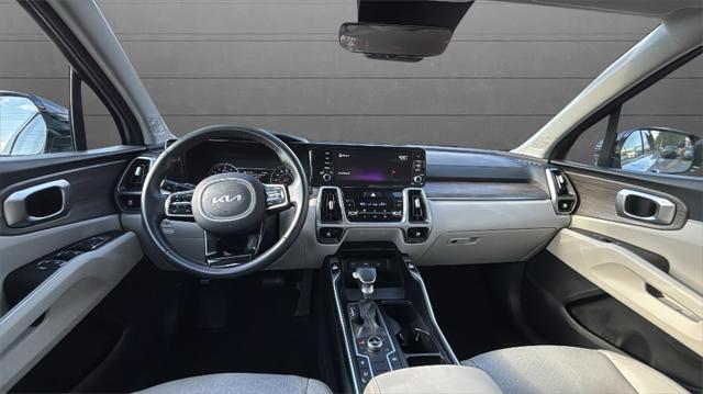 used 2022 Kia Sorento car, priced at $25,924