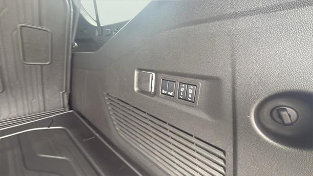 new 2025 GMC Yukon XL car, priced at $85,610