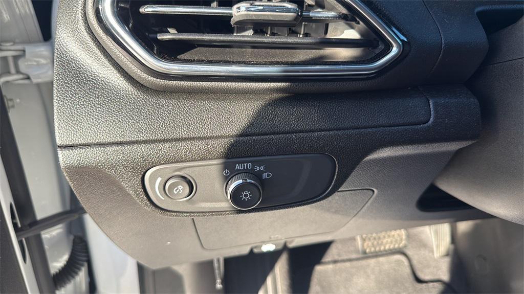 used 2022 Chevrolet Bolt EUV car, priced at $18,950