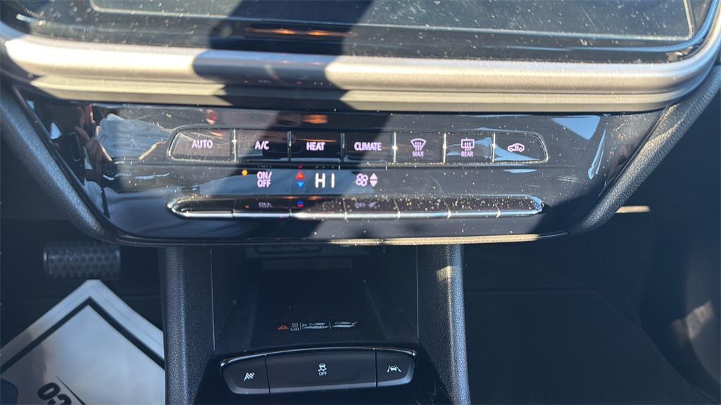 used 2022 Chevrolet Bolt EUV car, priced at $18,950