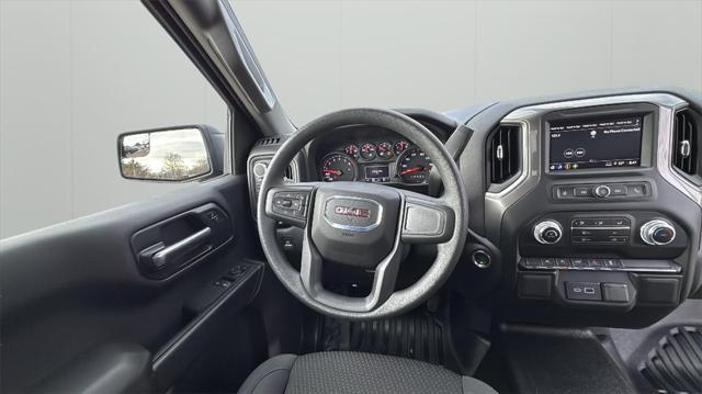 new 2025 GMC Sierra 1500 car, priced at $40,825