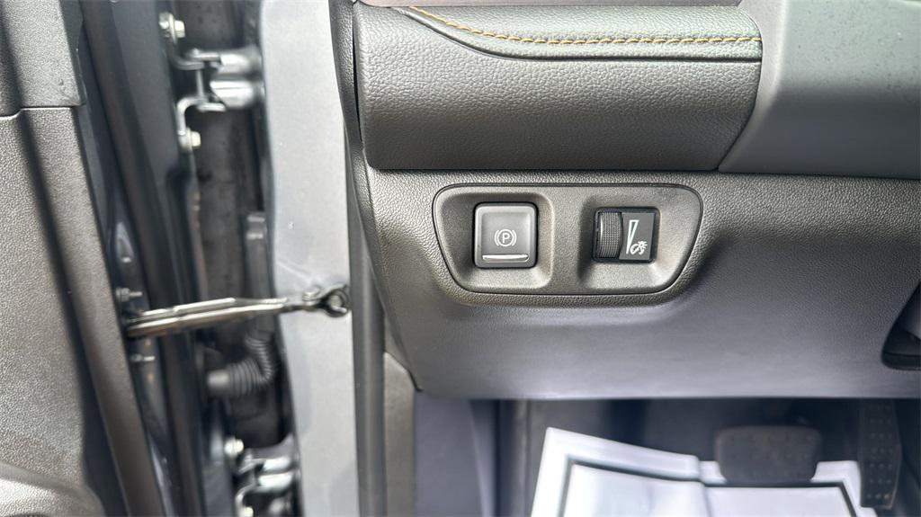 used 2022 GMC Acadia car, priced at $32,918