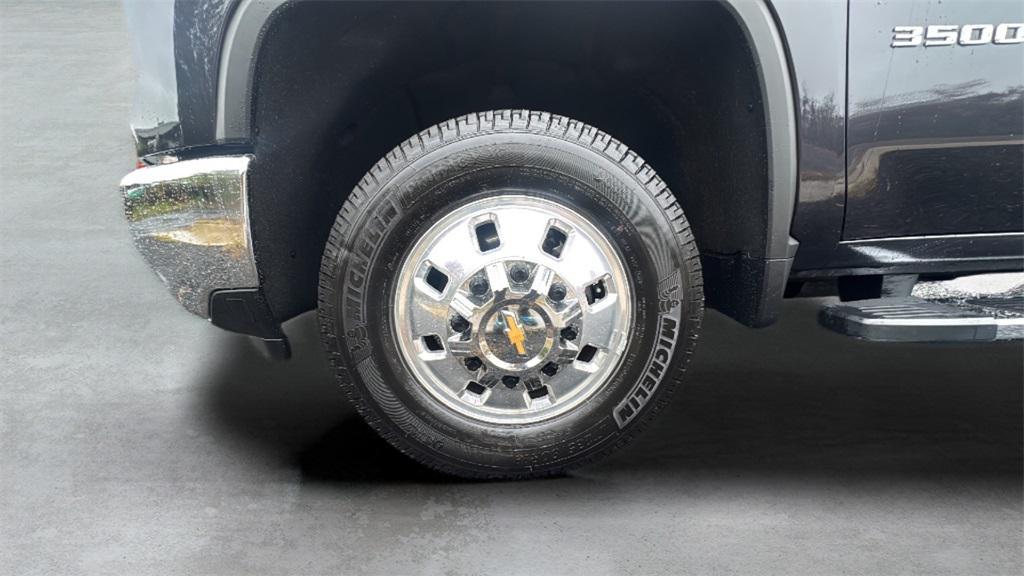 used 2024 Chevrolet Silverado 3500 car, priced at $68,995