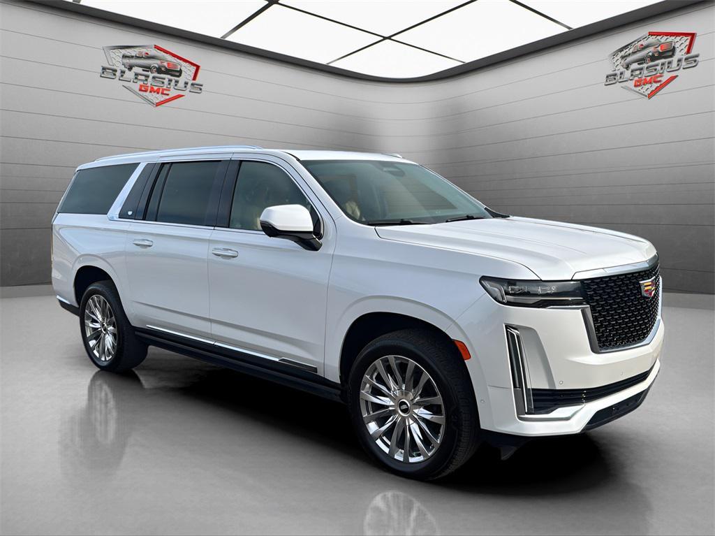 used 2022 Cadillac Escalade ESV car, priced at $64,995