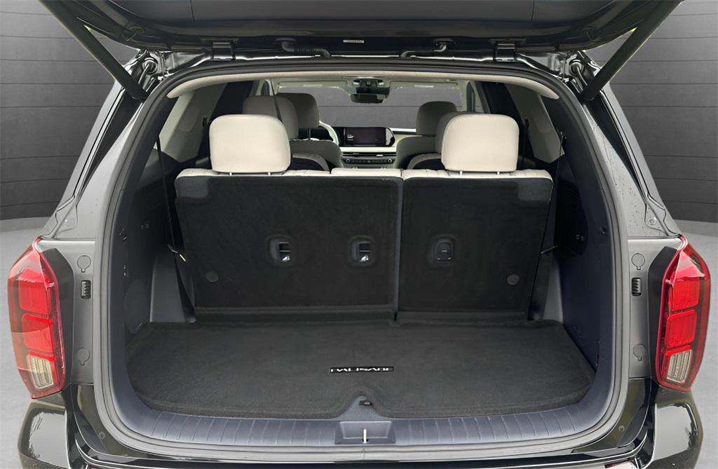 used 2023 Hyundai Palisade car, priced at $33,960