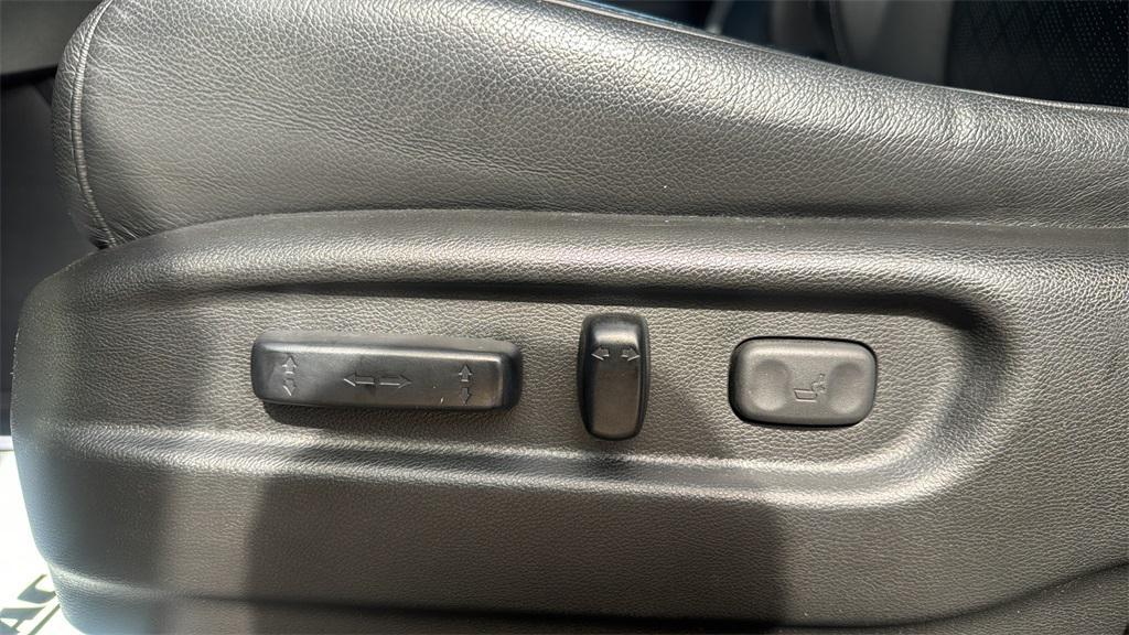 used 2022 Honda Passport car, priced at $33,926