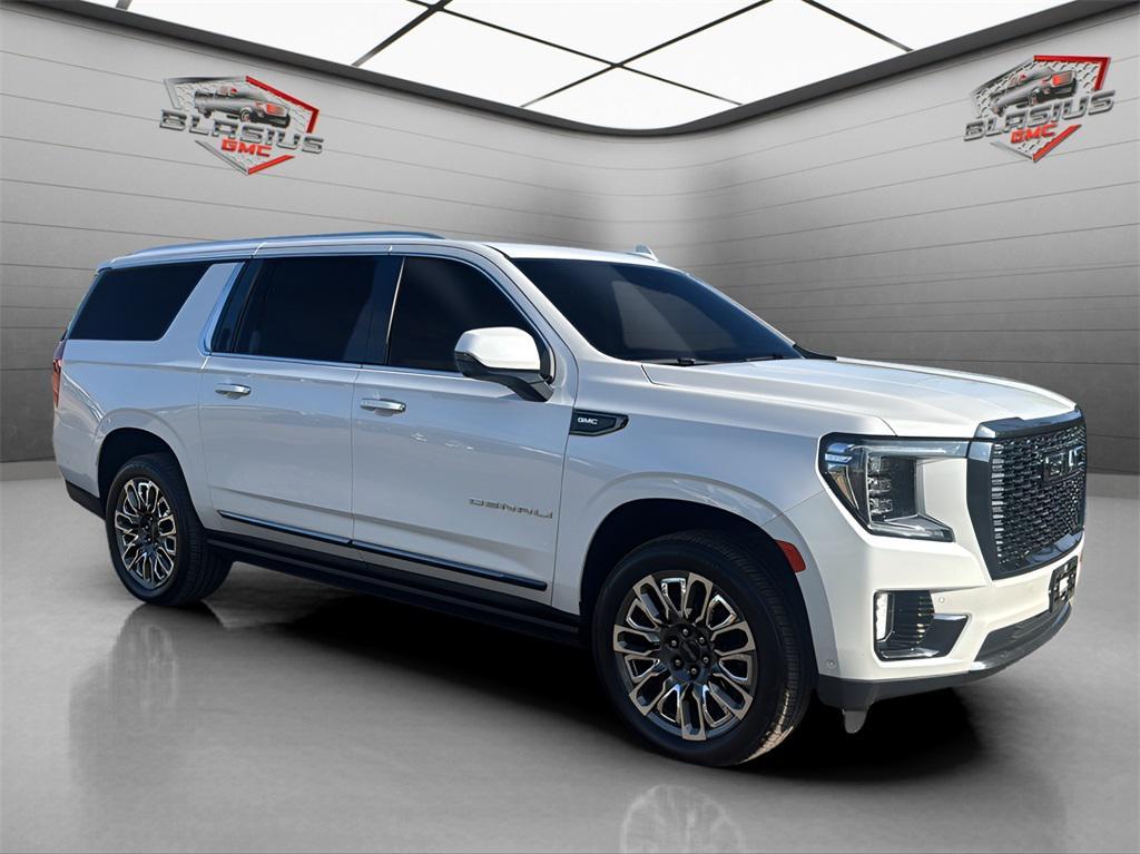 used 2023 GMC Yukon XL car, priced at $75,995