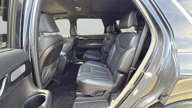 used 2024 Hyundai Palisade car, priced at $39,998