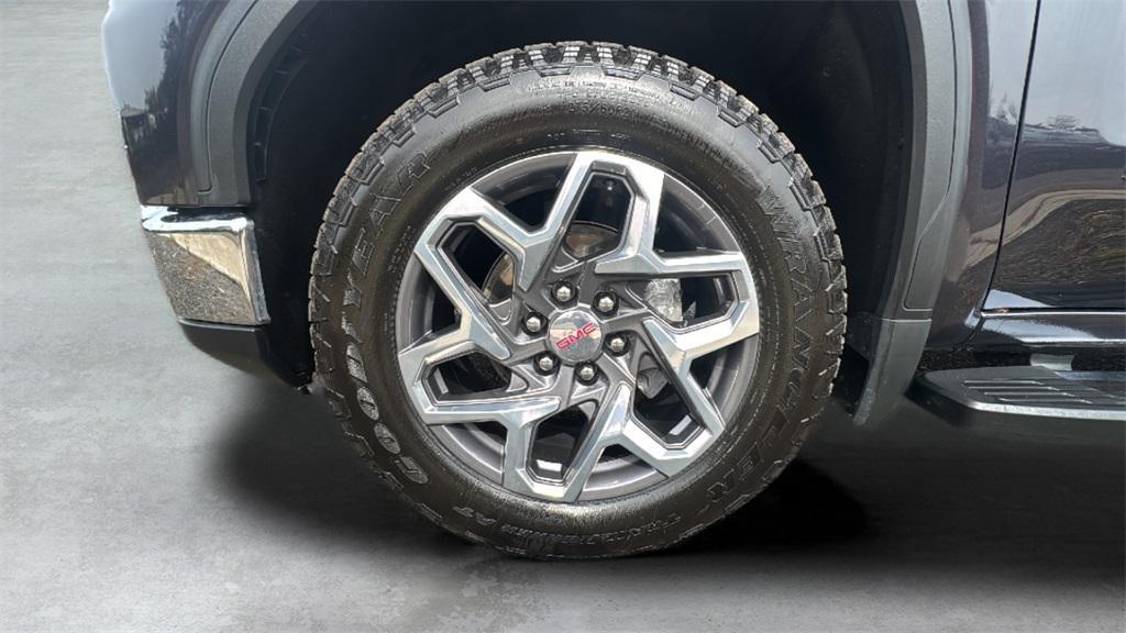 used 2023 GMC Sierra 1500 car, priced at $43,995