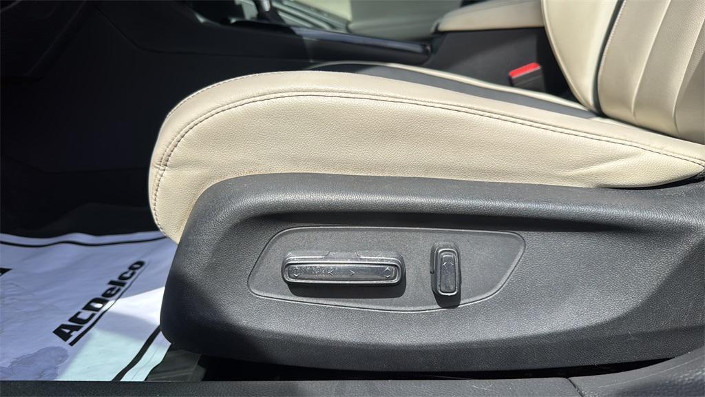 used 2023 Acura Integra car, priced at $27,745