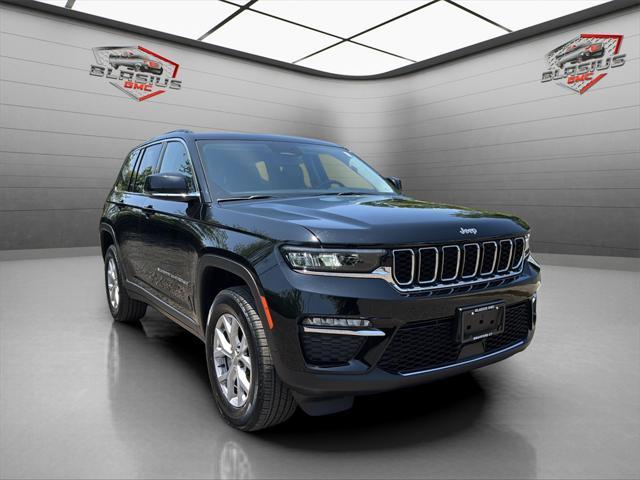 used 2022 Jeep Grand Cherokee car, priced at $31,999