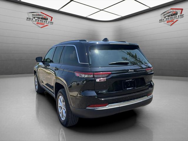 used 2022 Jeep Grand Cherokee car, priced at $31,999
