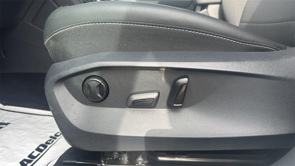 used 2022 Volkswagen Taos car, priced at $19,881