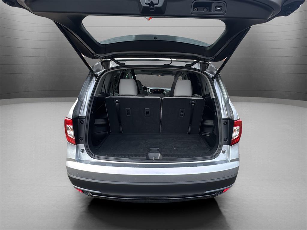 used 2022 Honda Pilot car, priced at $31,999