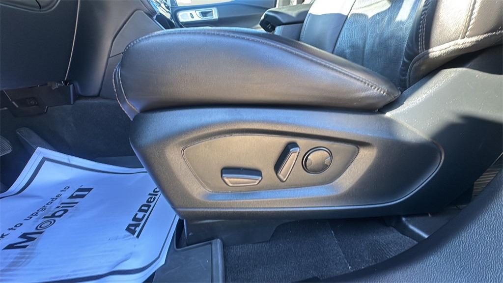 used 2022 Ford Explorer car, priced at $34,915