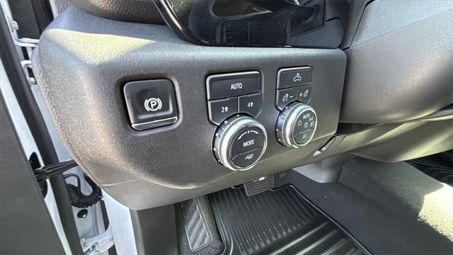 new 2025 GMC Sierra 1500 car, priced at $47,895